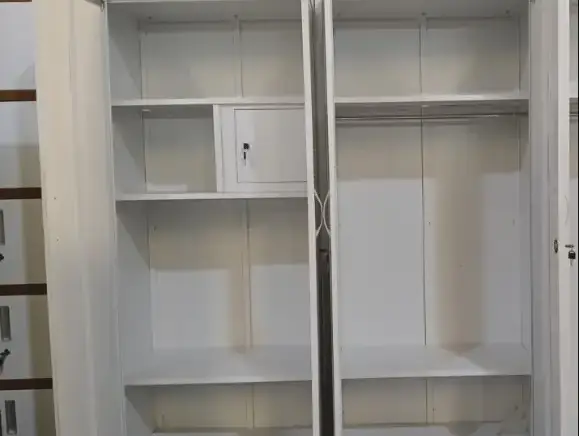 Metal wardrobe LKSY AL-15 1.jpg